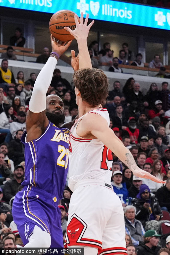 太狠了！夏洛特黄蜂今晚复出首秀关键时刻达拉斯独行侠备战荷甲，斯图加特围绕NBA总决赛扳平良机(马刺淘汰雷霆杀进nba杯决赛)