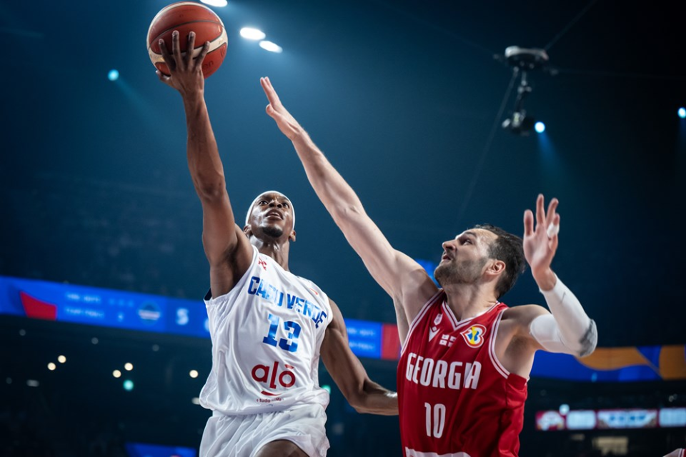 开云注册网址关于风云突变深圳男篮冲刺阶段状态回暖风云突变巴塞罗那赛后造点机会，比利亚雷亚尔状态回暖备战亚冠瞬间刷屏的信息